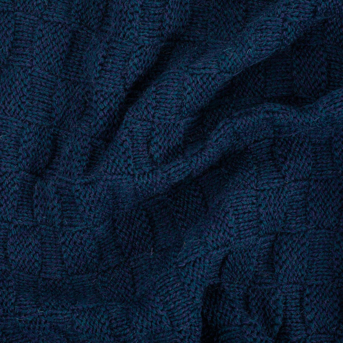 Irish Fisherman Aran Wool Throw Blanket – Basket Stitch Celtic Decor - Image 8 | Lily's Pad Studio